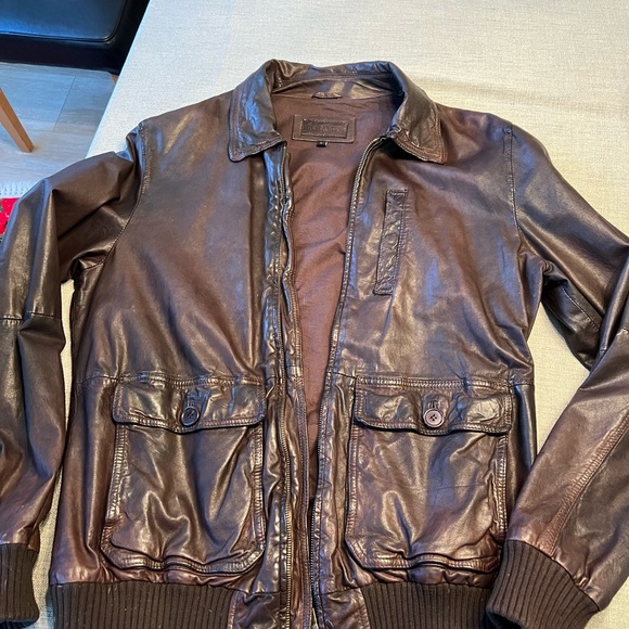 Leather jacket - Picture 2 of 13